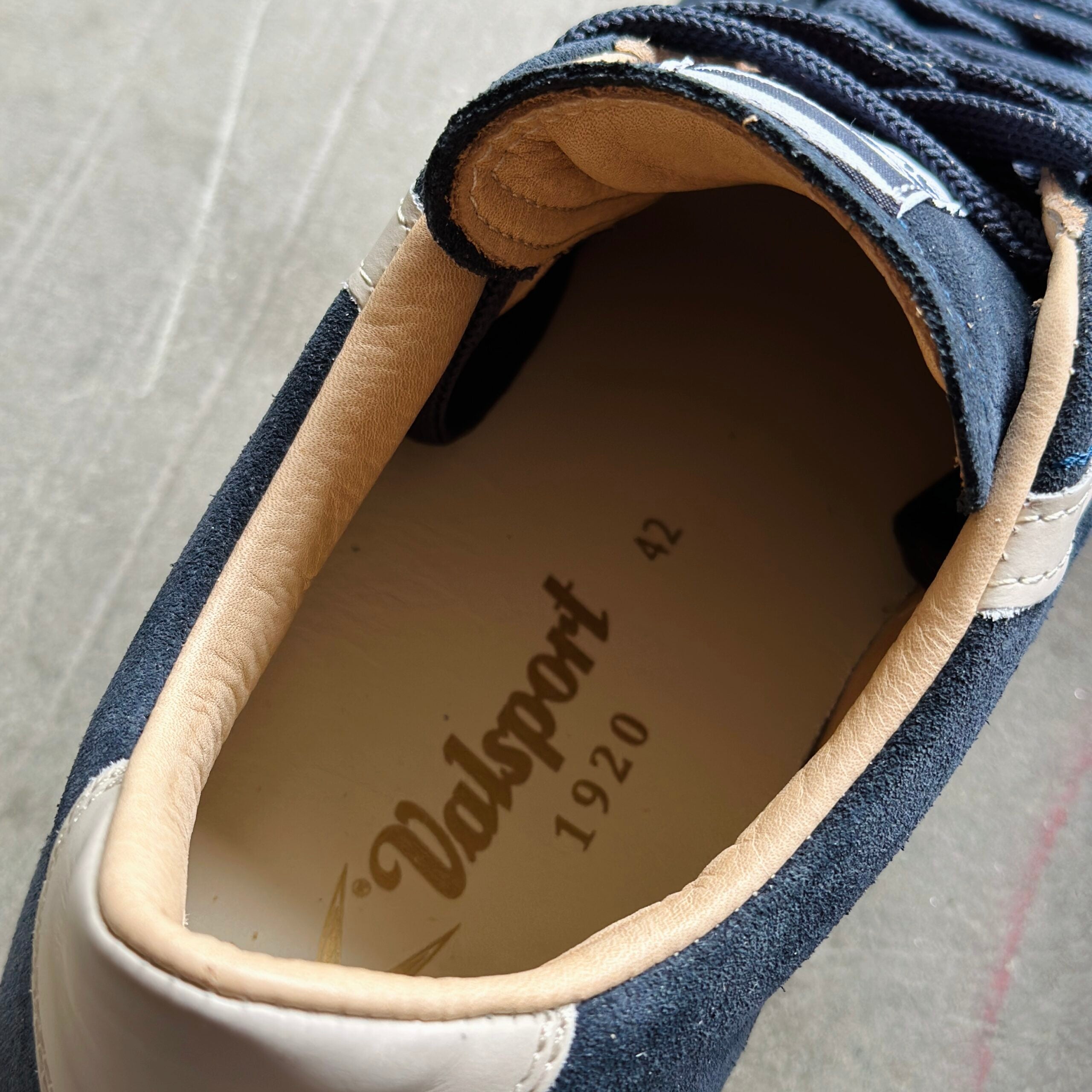 Valsport | TOURNAMENT SUEDE fod. vitello | DEEP CREMA
