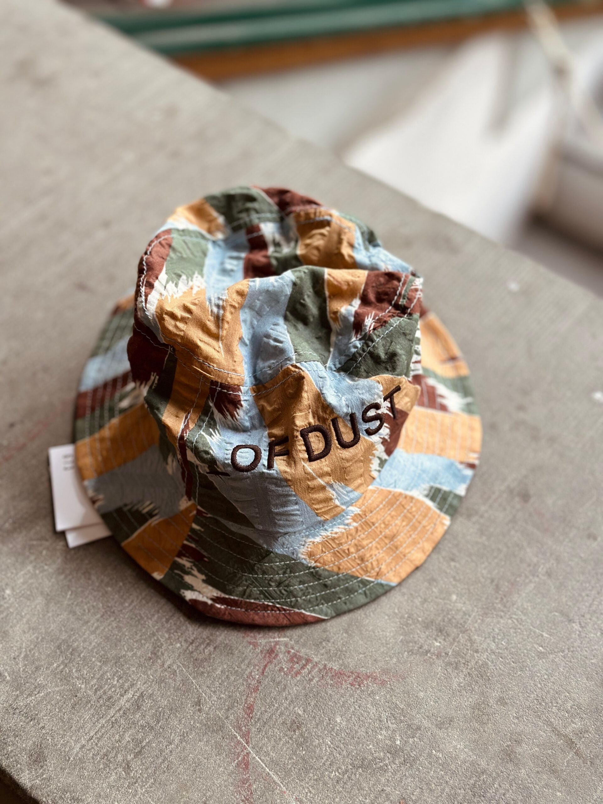 Eat Dust | BUCKET HAT  BRUSH PRINT MULTI