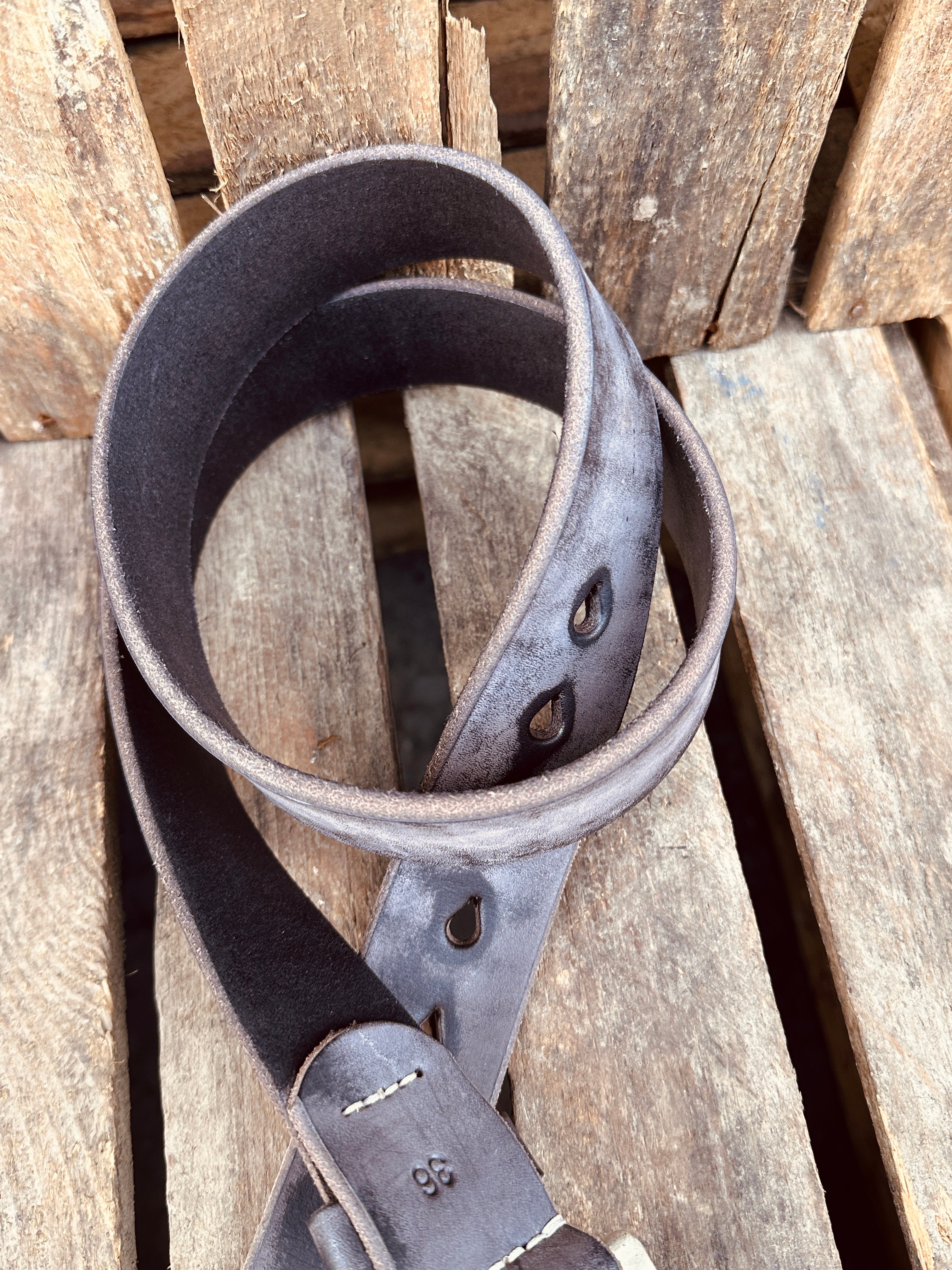Fullcount | 6210 | Wild Leather Belt | Black – FEINFRACHT
