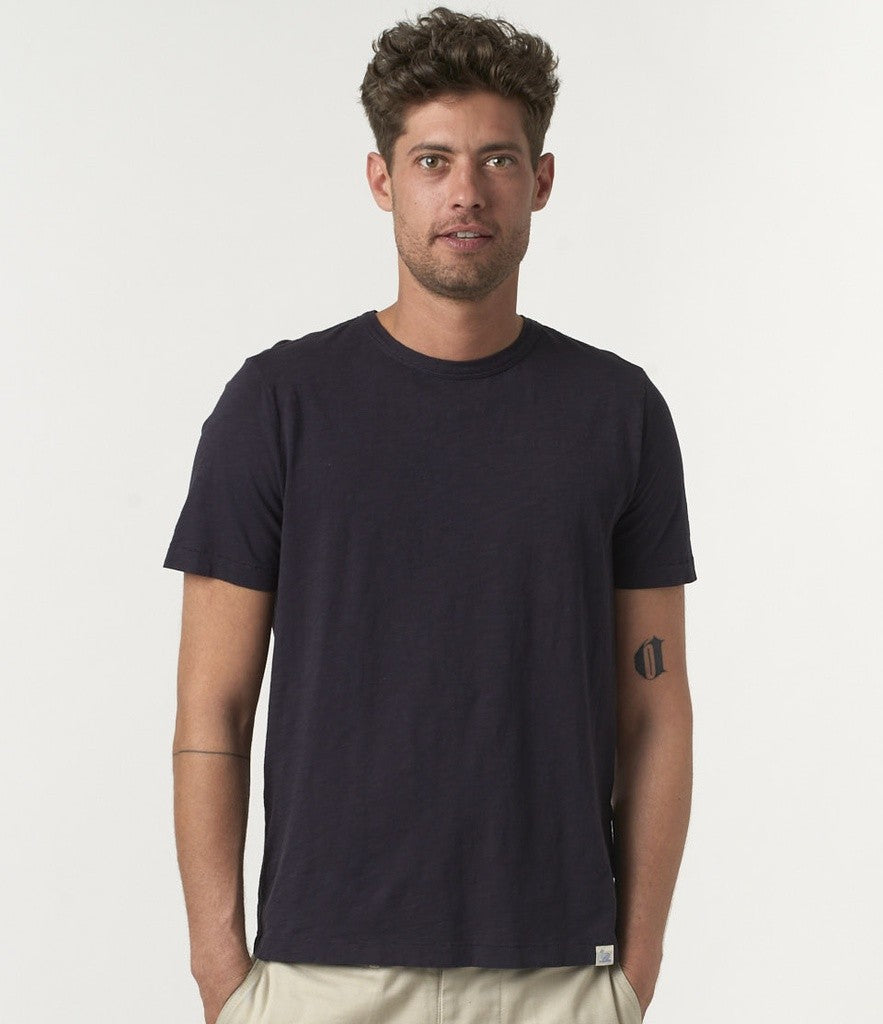 Merz b. Schwanen | SCT04 | unisex T-shirt | Pima slub cotton |  5,8OZ | relaxed fit | 99 black