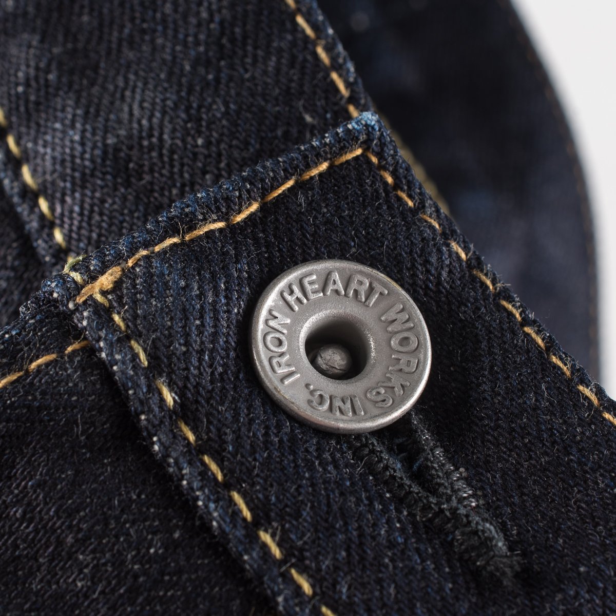 Iron Heart | IH-666S-142 | 14oz Selvedge Denim Slim Straight Cut Jeans | Indigo