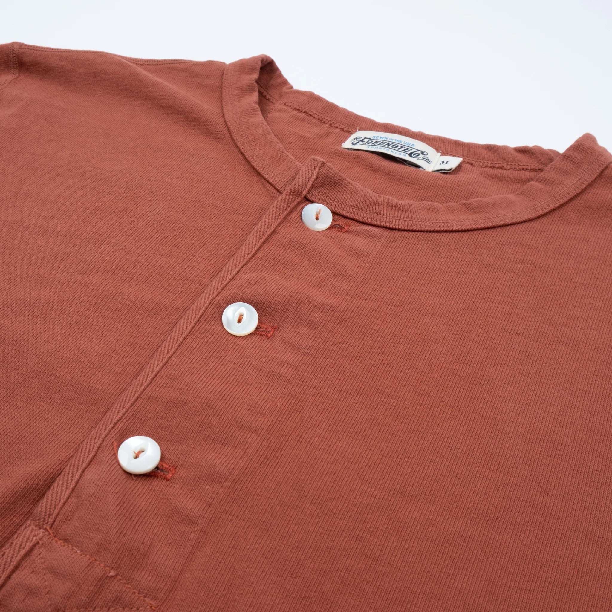 Freenote | 13 ounce henley l/s | Picante